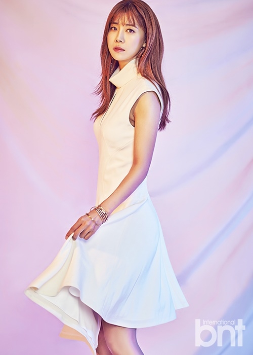 组图:韩星柳善拍时尚写真 大气典雅妩媚迷人_高清图集_新浪网