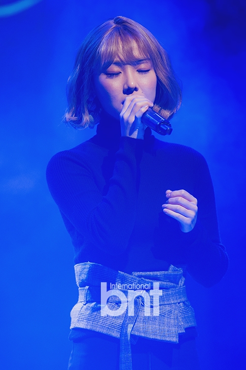 新浪娱乐讯 21日下午,韩国歌手金宝京,monday kiz在首尔江南区清潭洞