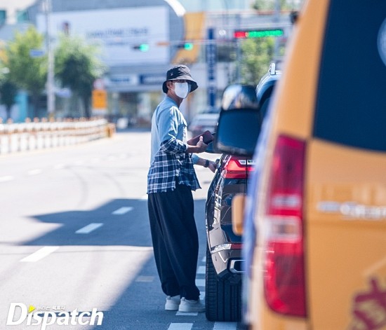 组图：李升基李多寅约会现场照公开 已见过女方家人