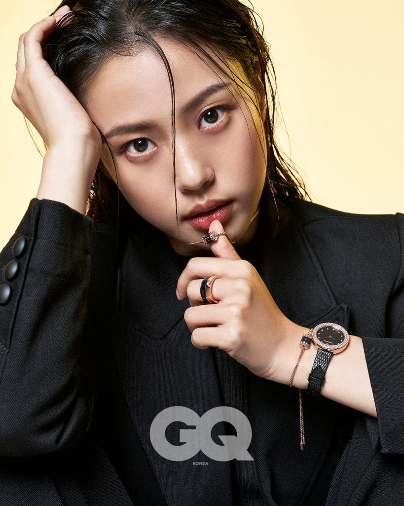 组图：韩女星高敏诗登《GQ》杂志 展干练飒爽气质