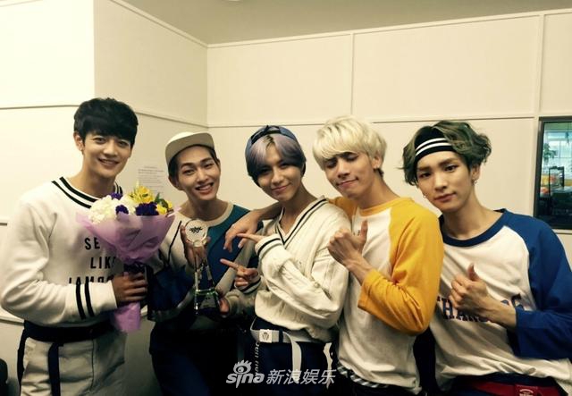 SHINee五成員舊照