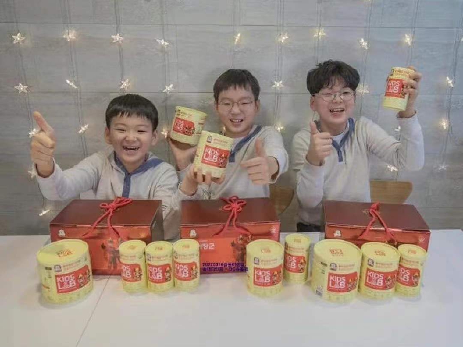 組圖：宋家三胞胎十歲慶生照公開 健康快樂地長大了