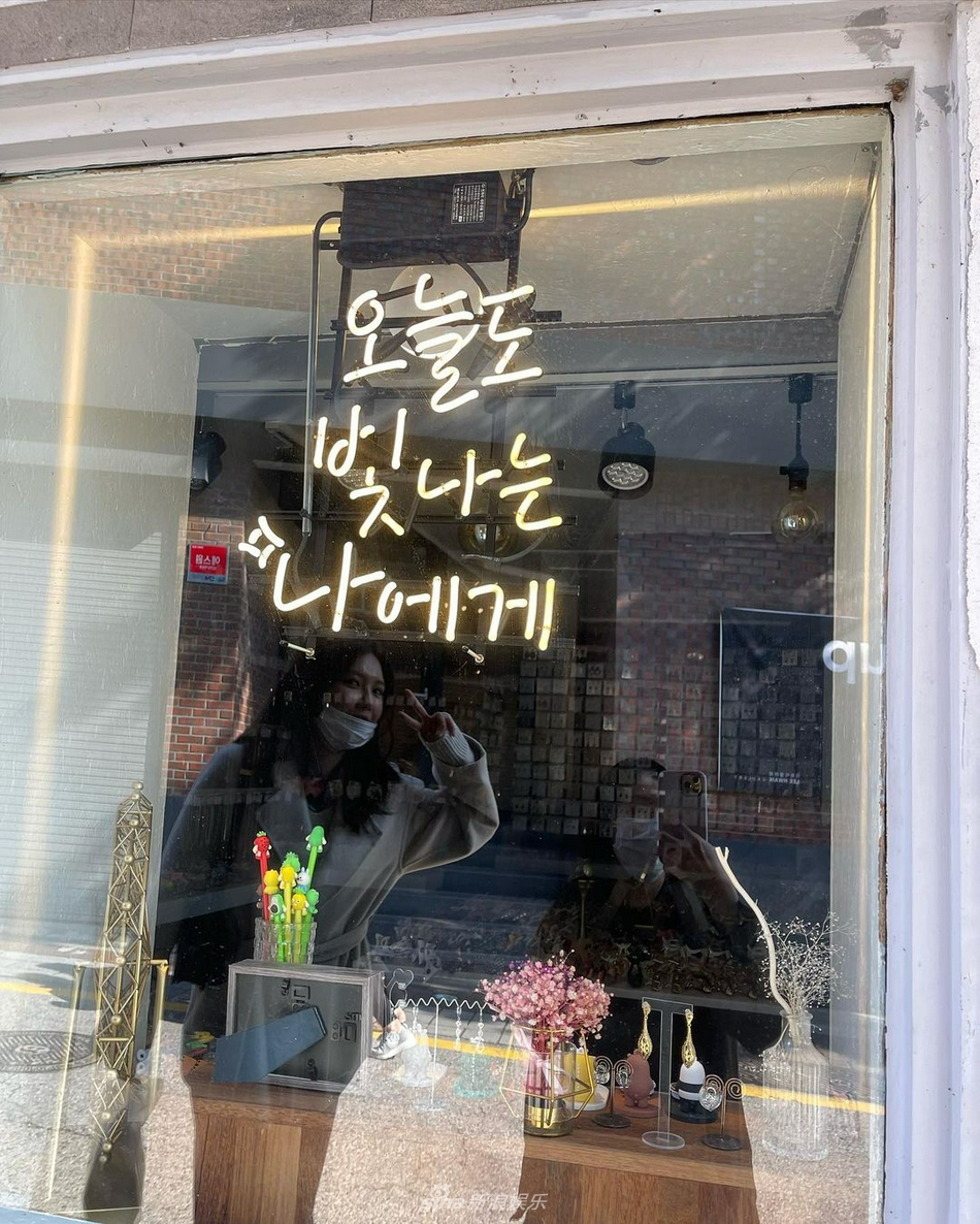 組圖：少女時代Tiffany崔秀英曬照 閨蜜一起吃早餐互拍