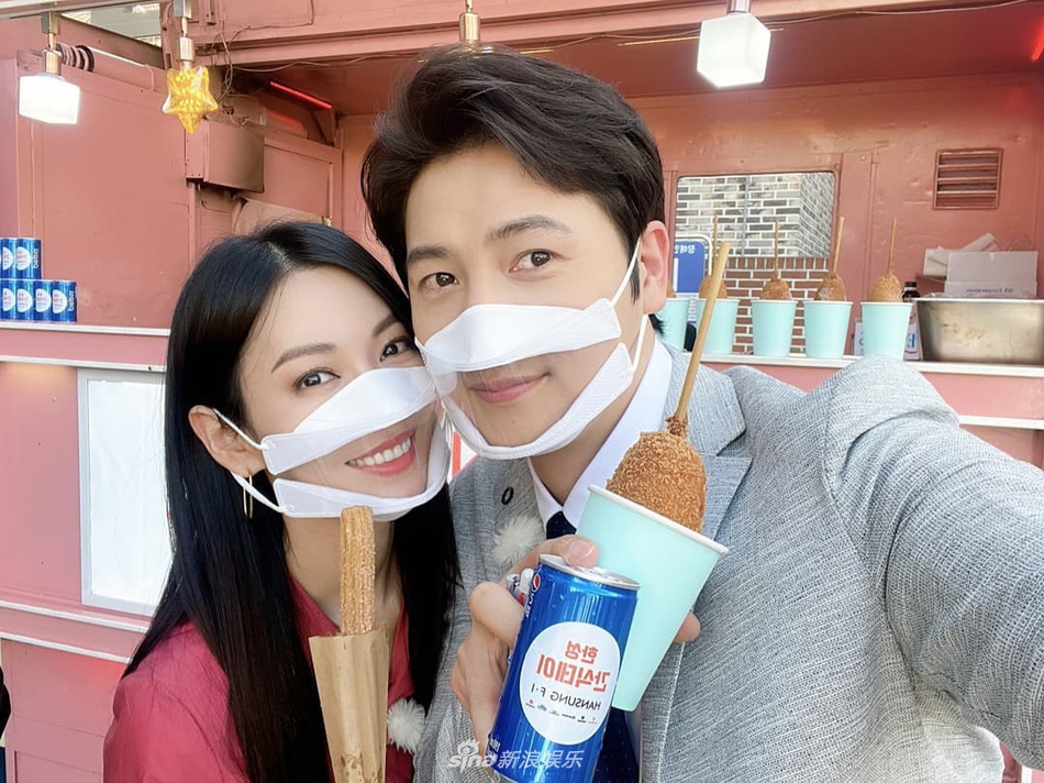 組圖：金素妍李尚禹夫妻合體 但都被戴的口罩搶風頭