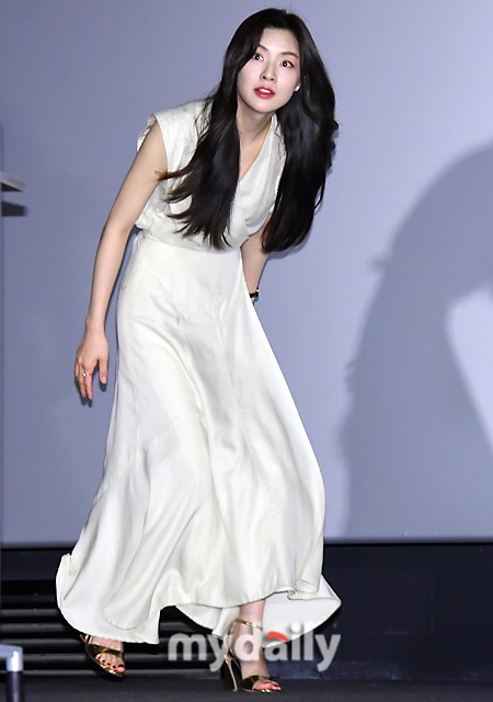 李先彬
