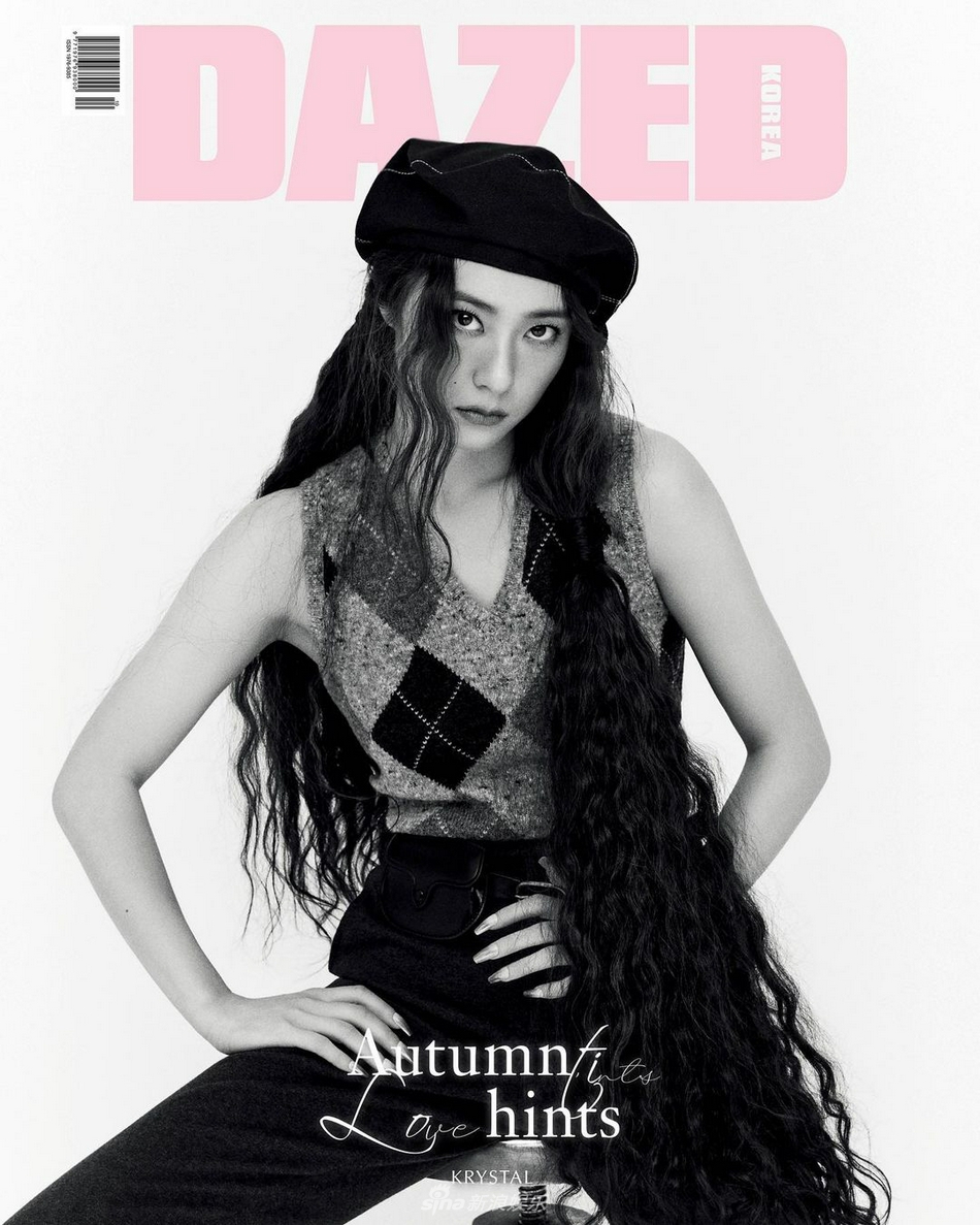 組圖：Krystal鄭秀晶登雜誌銀十封面 煙燻妝大膽超吸睛