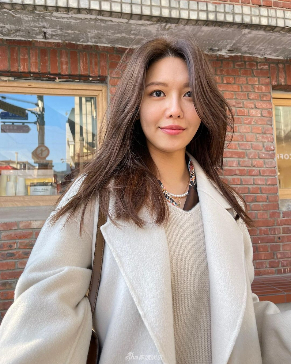 組圖：少女時代Tiffany崔秀英曬照 閨蜜一起吃早餐互拍