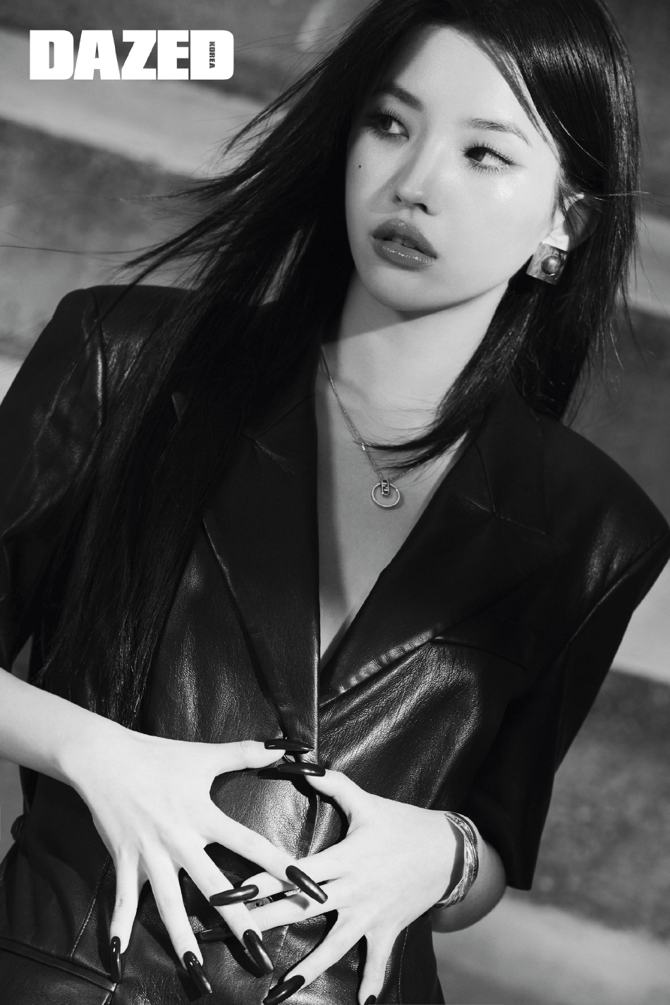 組圖：(G)I-DLE登時尚雜誌拍寫真 宋雨琦粉發春意濃