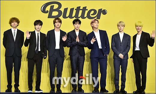 组图：防弹少年团释出新曲《Butter》 七成员西装造型亮相
