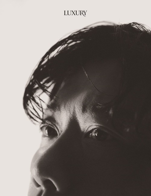 组图：《我的名字》朴熙顺登杂志气质超酷有个性