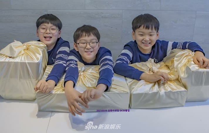 組圖：宋家三胞胎慶祝9歲生日 開心晒禮物長成小少年