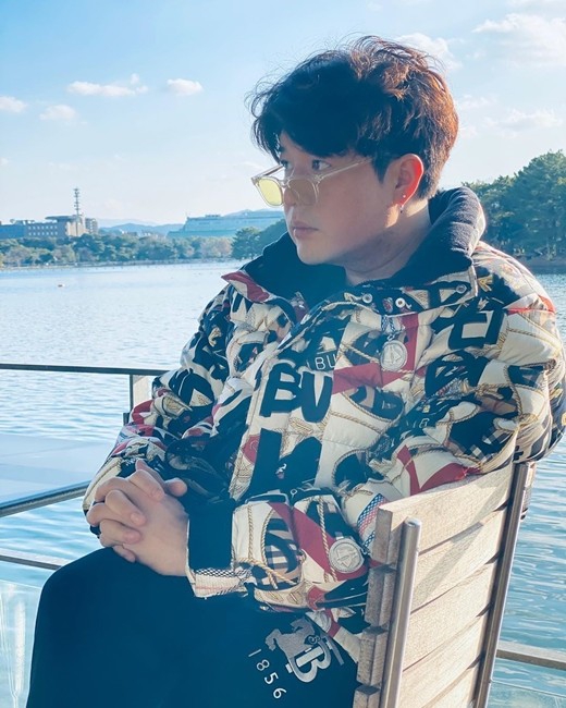 组图:sj神童成功减掉40斤体重 晒自拍照下巴变紧致