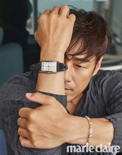 组图:《迷雾》池珍熙拍时尚写真 换发型展成熟魅力