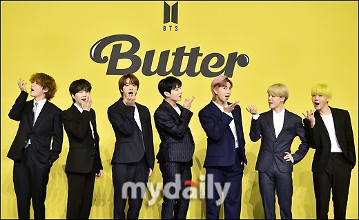 组图：防弹少年团释出新曲《Butter》 七成员西装造型亮相