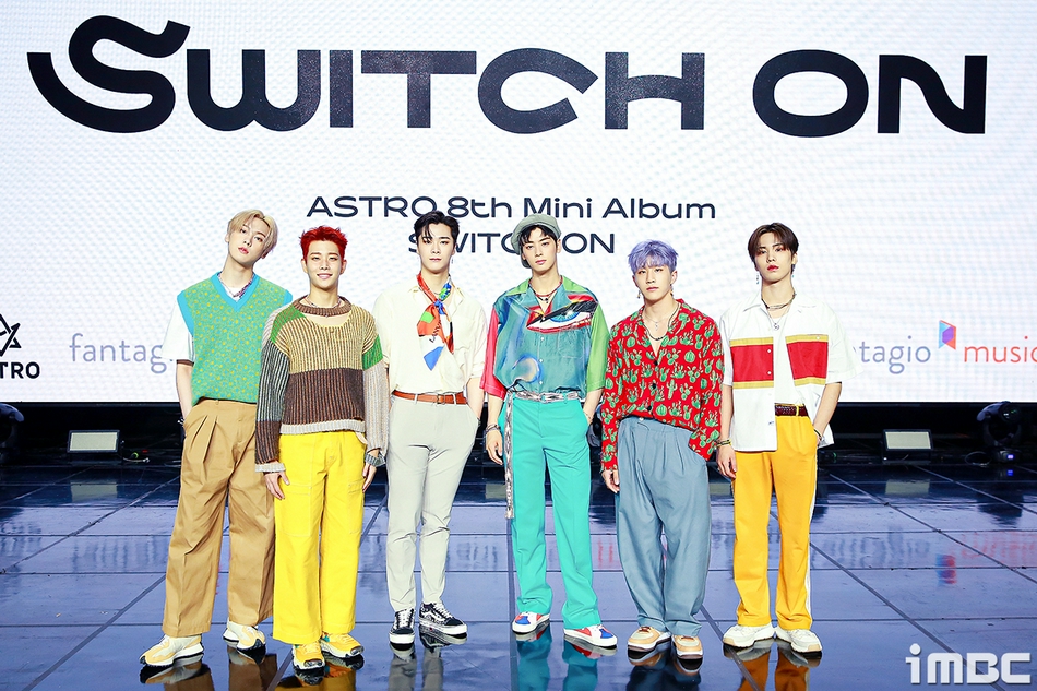 ASTRO(2)