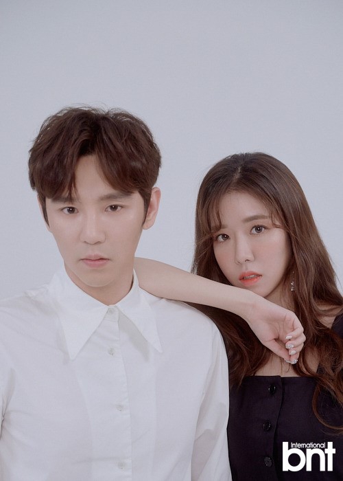 组图:韩星崔成旭金智慧拍情侣写真 下个月将举行婚礼