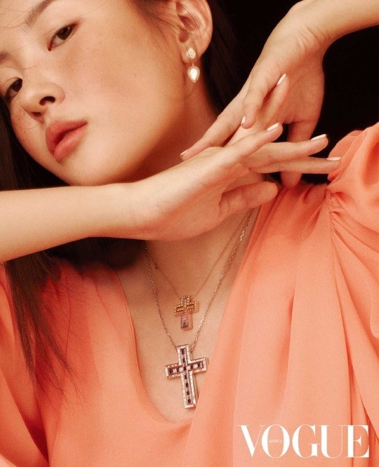 組圖：宣美登時尚雜誌拍大片 透視漁網裝曲線畢露