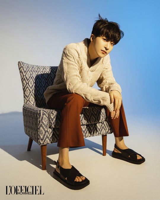 組圖：GOT7成員YoungJae拍泰國雜誌寫真 色調溫暖柔和