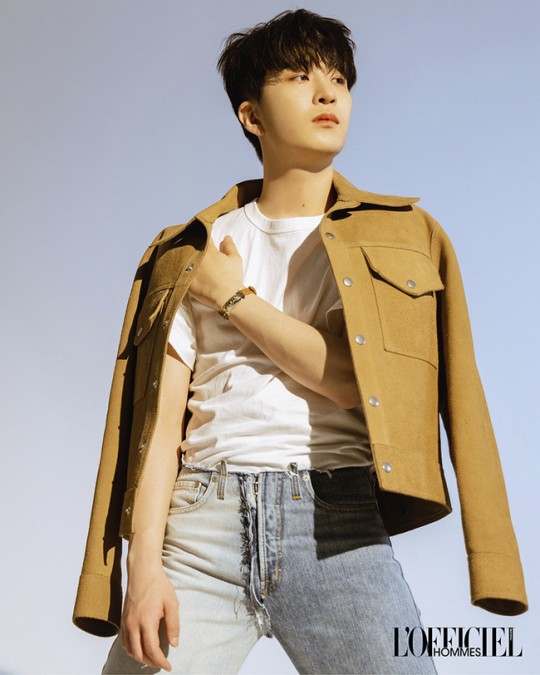 組圖：GOT7成員YoungJae拍泰國雜誌寫真 色調溫暖柔和
