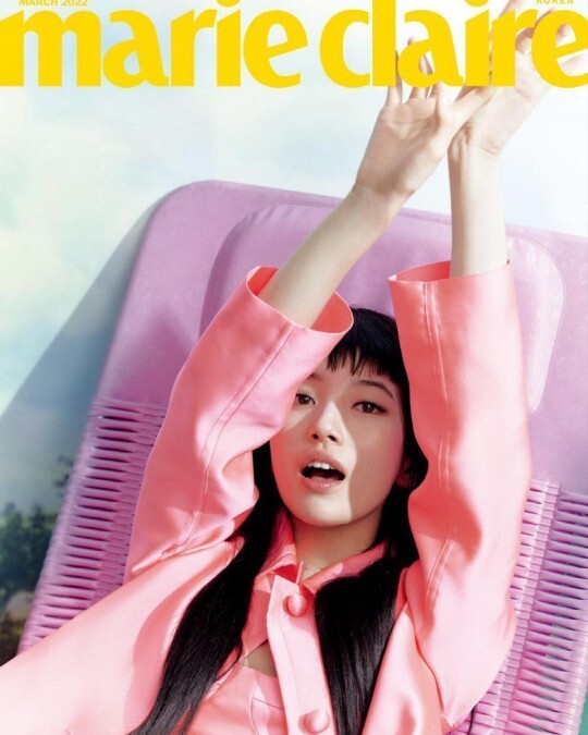 組圖：秀智剪齊劉海登雜誌封面 色調粉嫩俏皮可愛