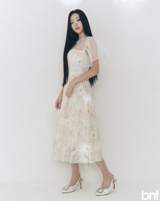 組圖：韓國女歌手Henny最新寫真曝光 展現獨特個性