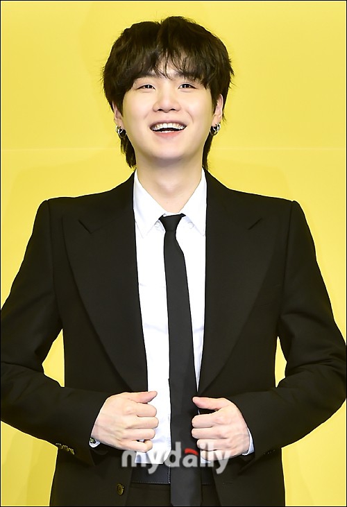 SUGA