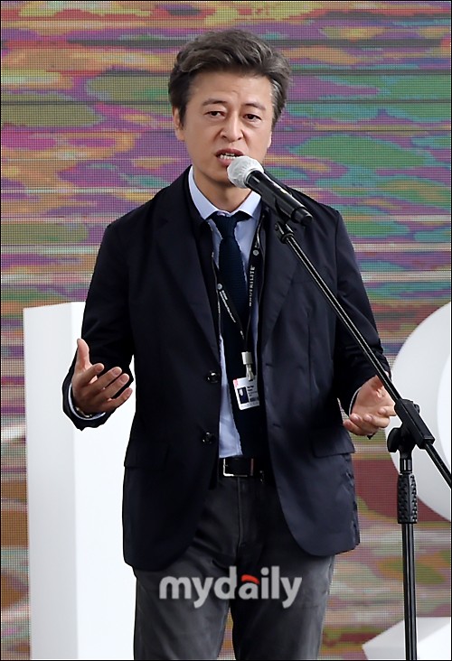 組圖：權海孝趙允熙釜山出席電影《在你面前》觀眾見面會