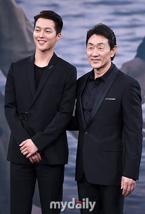 组图:mbc《来这里拥抱我》发布会 秦基周张基永等出席_高清图集_新浪