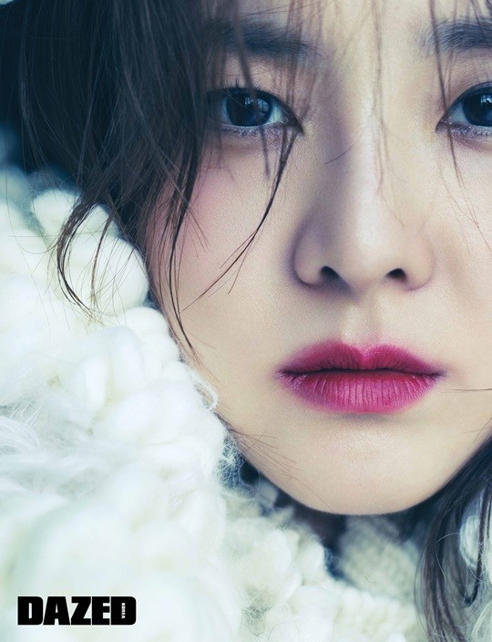 組圖：2NE1原成員Dara登時尚雜誌 氣質沉靜狀態好