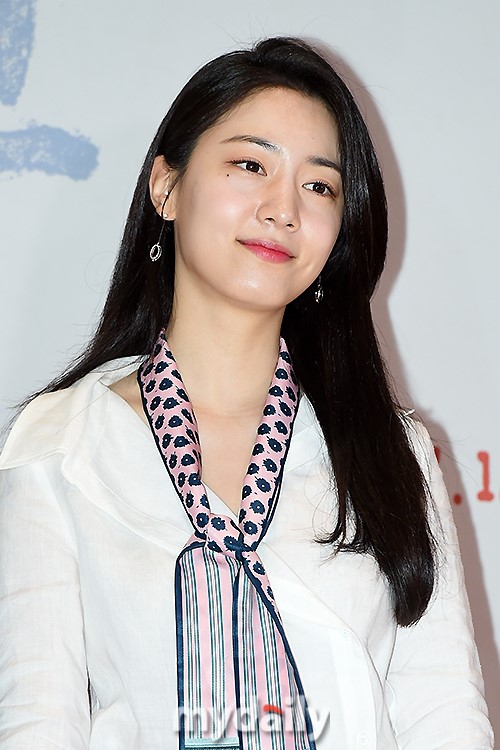 10】【影视】《家人》首映 郑雨盛河正宇李政宰等出席