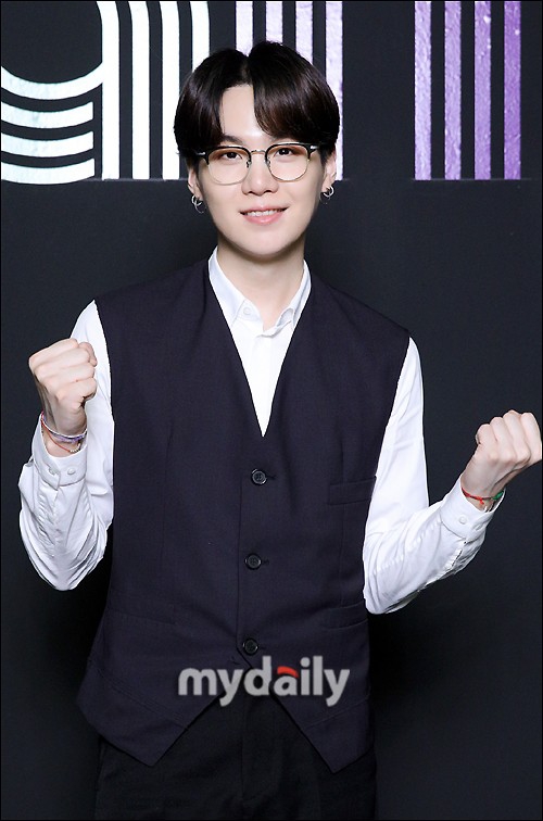 SUGA