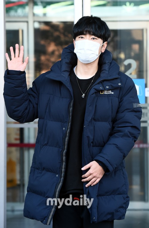 組圖：韓星李時言亮相 最後一次參加《我獨》拍攝