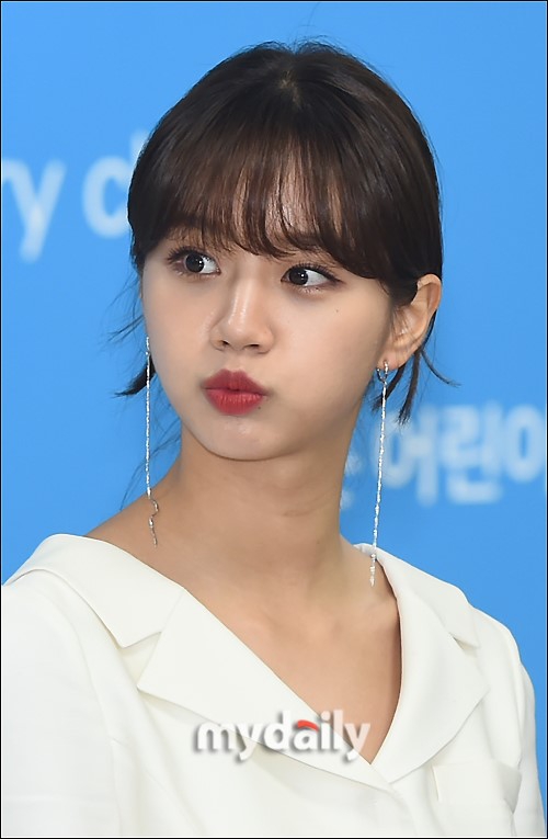 组图:李惠利出席unicef honors club加入仪式 一袭白裙显气质_高清