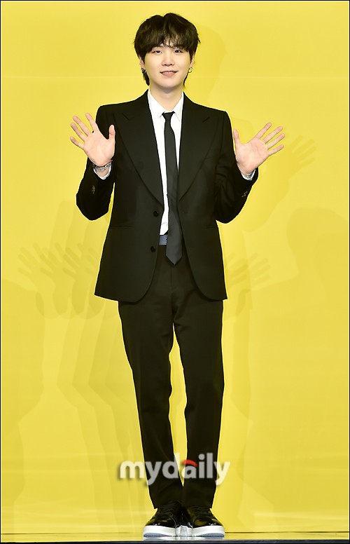 SUGA