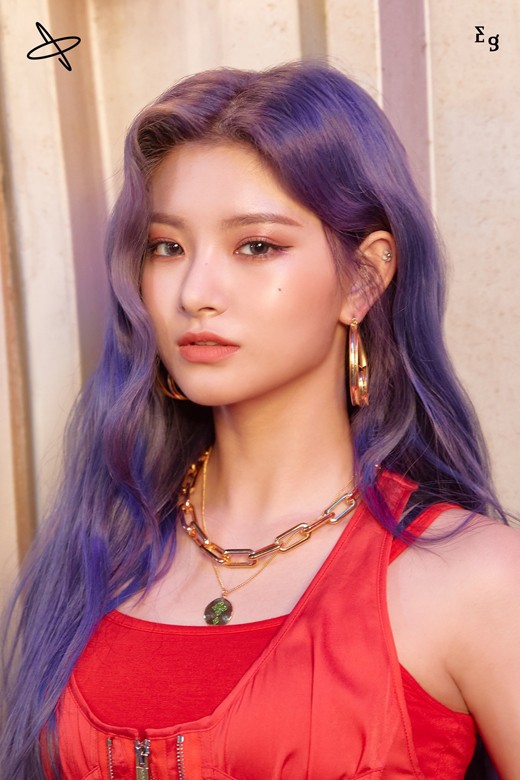 組圖：韓女團EVERGLOW新專預告照 王怡人紫發造型嫵媚