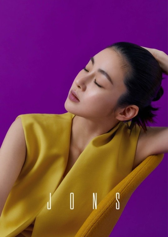 組圖：姜素拉產後復出登雜誌 與玄彬分手後嫁醫生幸福