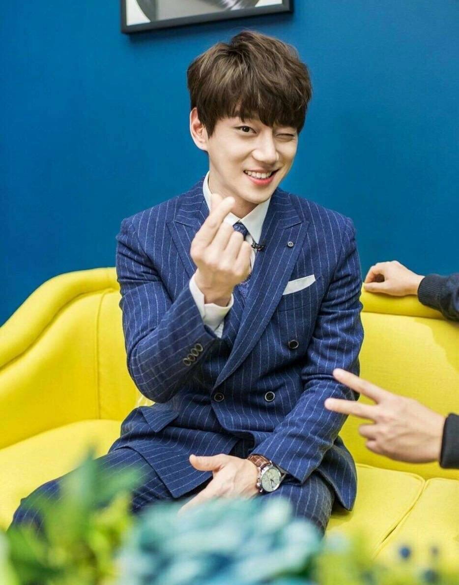 组图:黄致列在韩国节目中吐槽中国 称空气不好水也不好