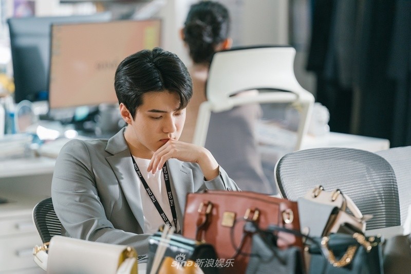 视讯：EXO吴世勋出演宋慧乔新剧 是新职员也是老板儿子