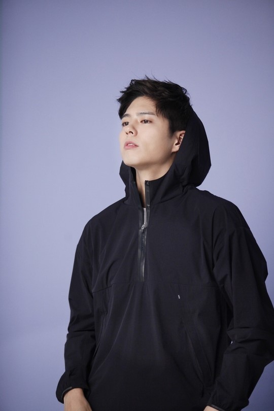 20190214明星朴宝剑拍春季宣传写真侧颜帅气笑容阳光