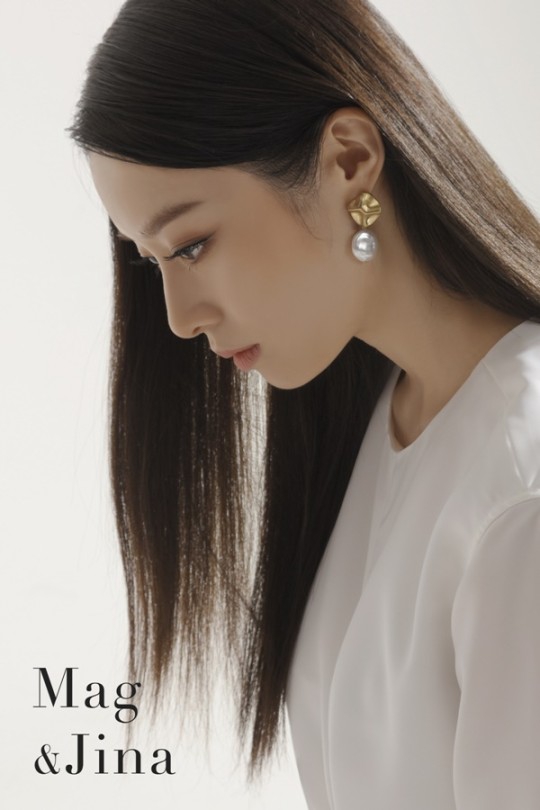 組圖：T-ara樸智妍登時尚雜誌 眼神性感魅力十足