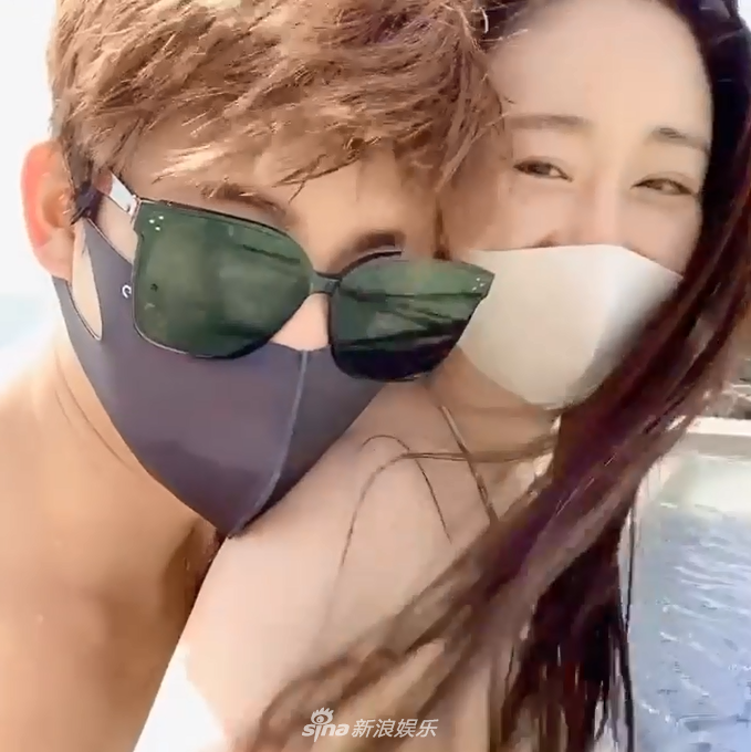 組圖：鹹素媛陳華度假秀恩愛 鴛鴦戲水一掃婚變陰霾