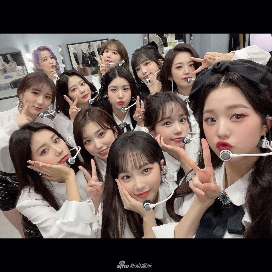 組圖：韓女團IZONE最後合體照公開 12名成員演唱會後自拍