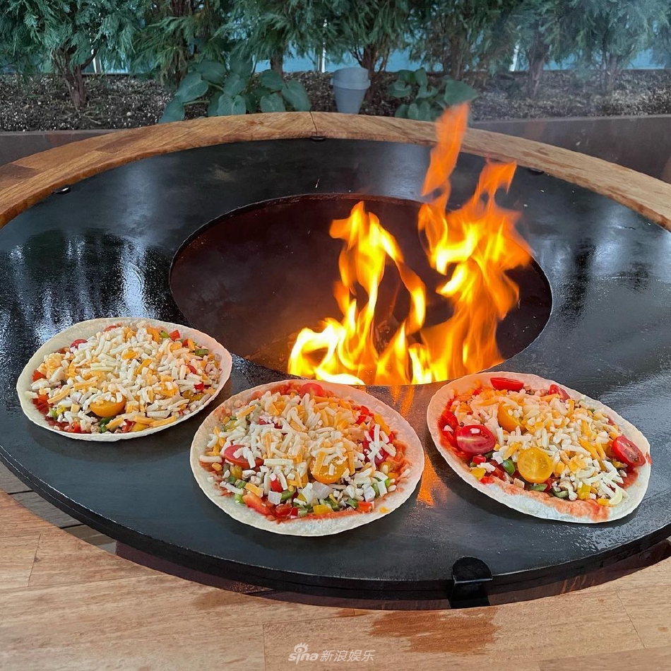 组图：孙艺珍孕期下厨晒做饭成果 深夜发美食照说抱歉