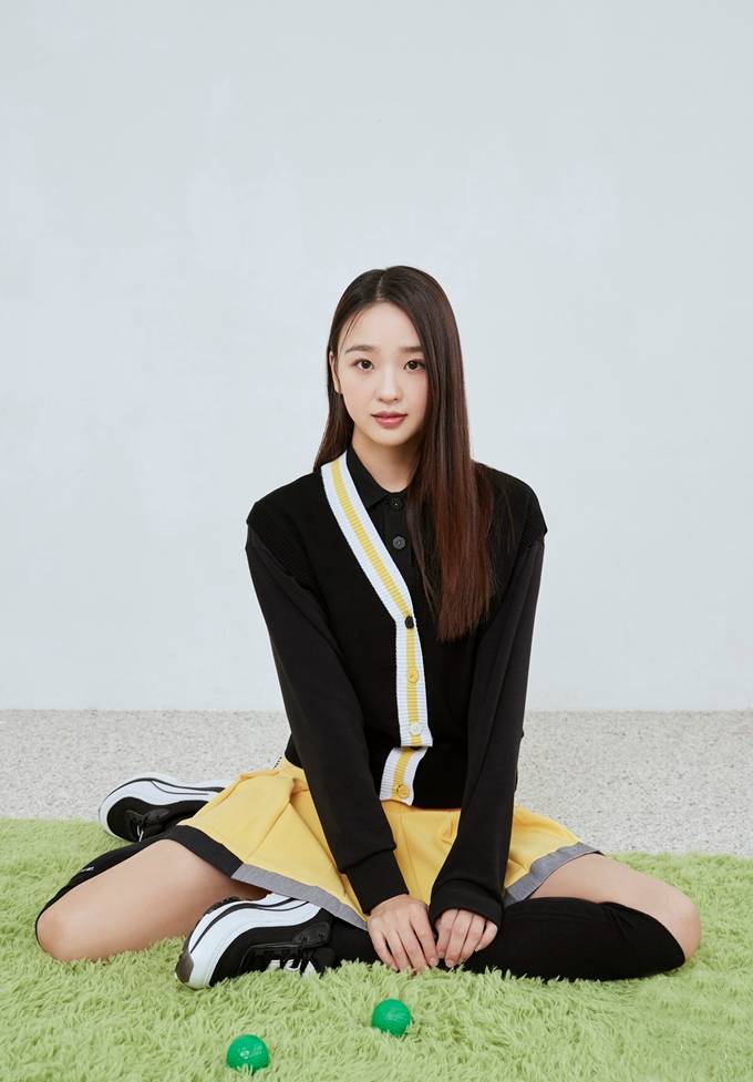 組圖：韓前體操女神孫妍在初秋寫真 新婚蜜月期狀態少女