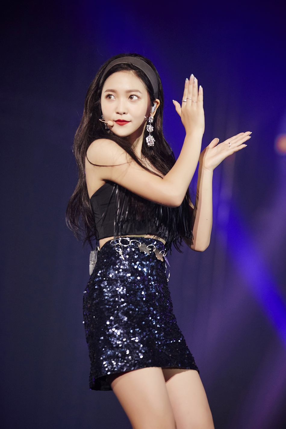 组图:redvelvet演唱会热力四射 五成员造型清凉纯美