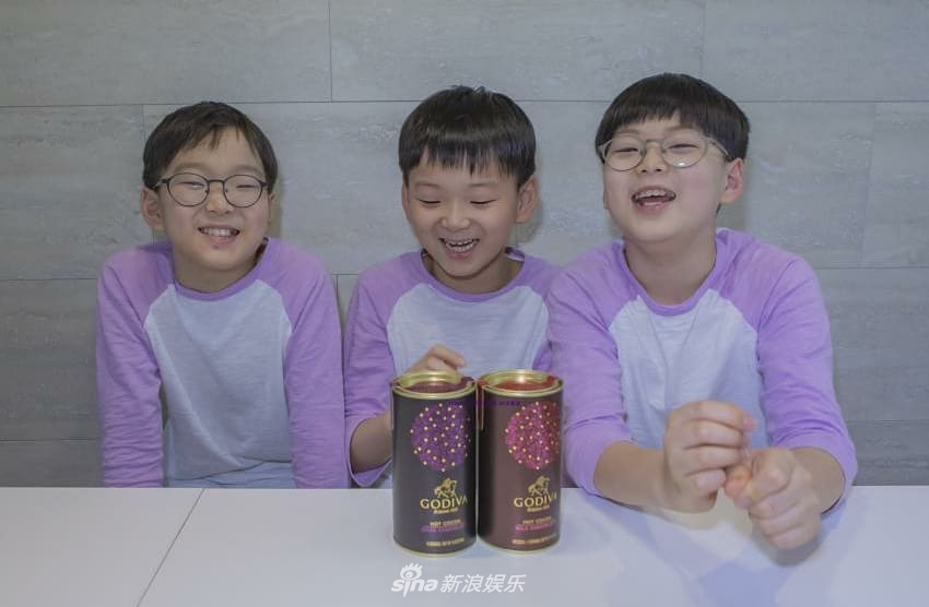 組圖：宋家三胞胎慶祝9歲生日 開心晒禮物長成小少年