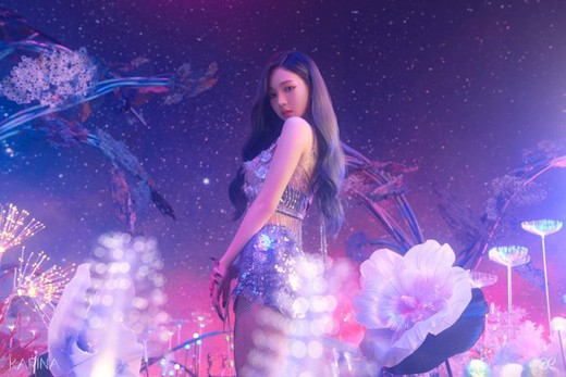 组图：SM新人女团成员KARINA公开 嘴角一点痣辨识度高