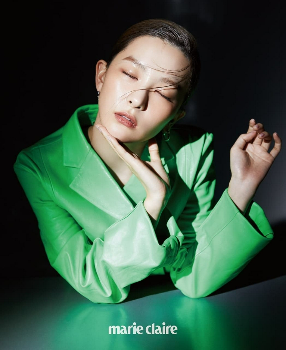 組圖：Red Velvet姜澀琪登韓版《嘉人》 光影打造幹練氛圍