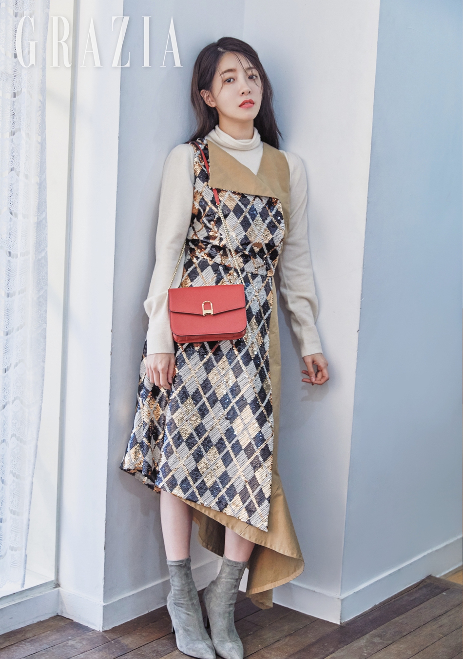 组图:《陶斯》郑仁仙登时尚杂志 多样造型展个性魅力_高清图集_新浪网