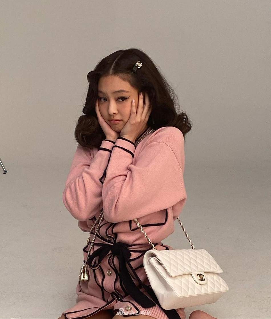 組圖：JENNIE曬生圖無修照 面板狀態略顯疲憊